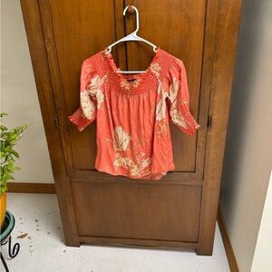 Herve Benard silky poly rayon off shoulder floral  blouse SM 14-15in pit